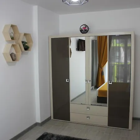 Apartmán Onix & Pool 33