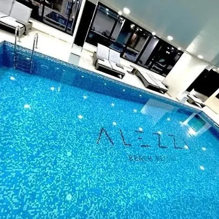 Onix & Pool 33 * Navodari