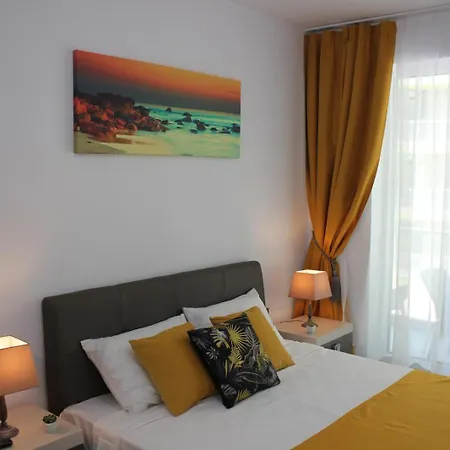 Onix & Pool 33 Apartament